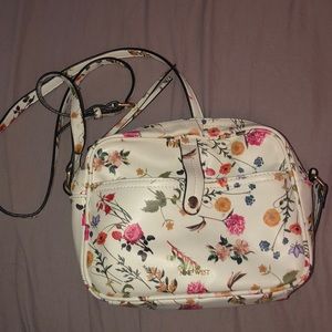 Nine West Crossbody ✨💓